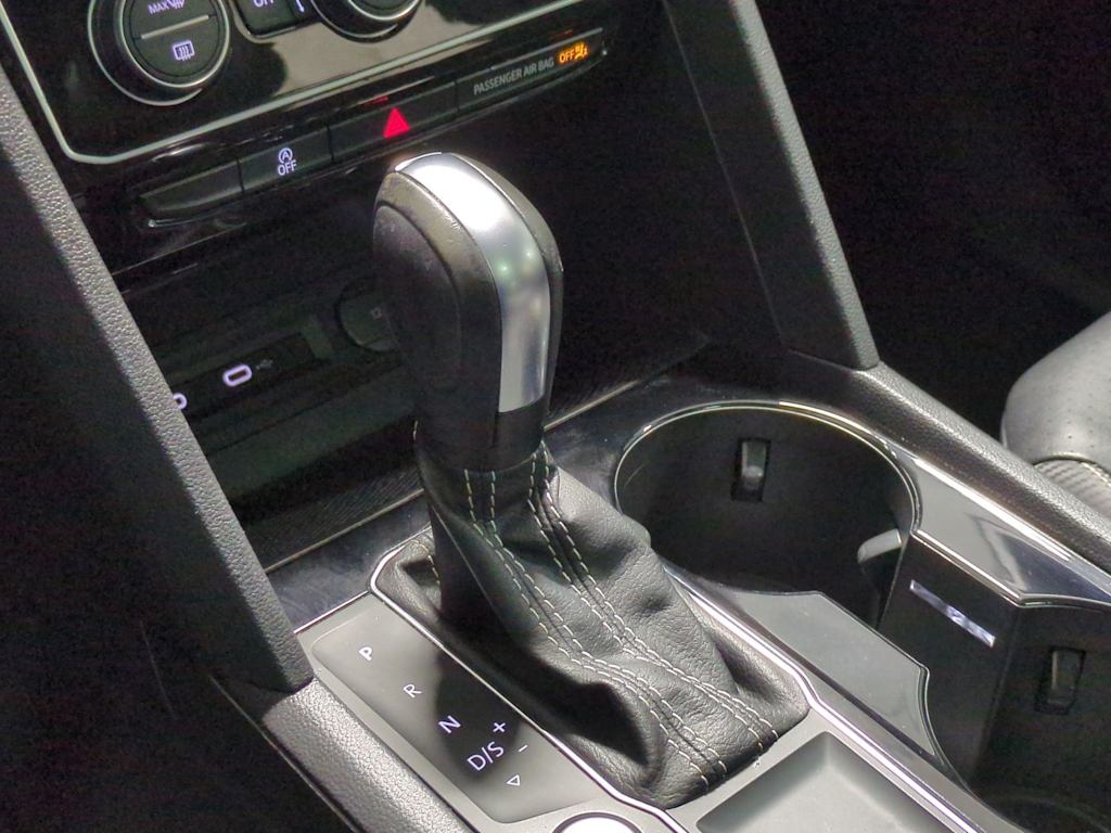 Thumbnail: 2021 Volkswagen Atlas - 36