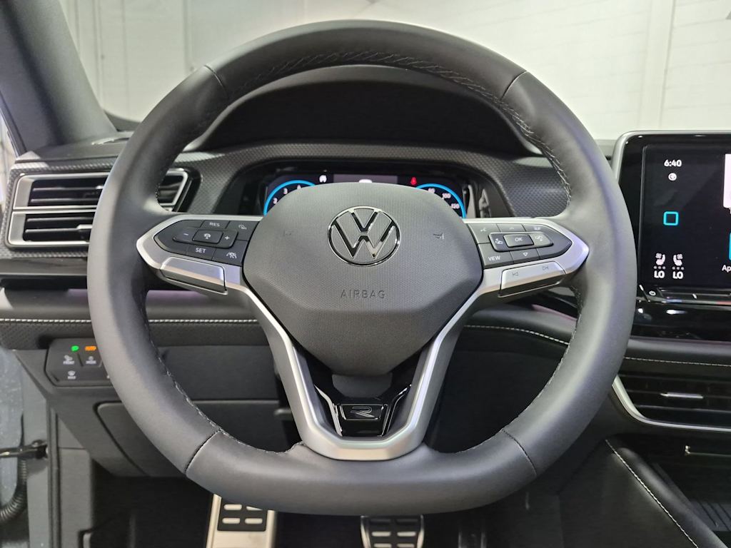 Thumbnail: 2026 Volkswagen Atlas - 14