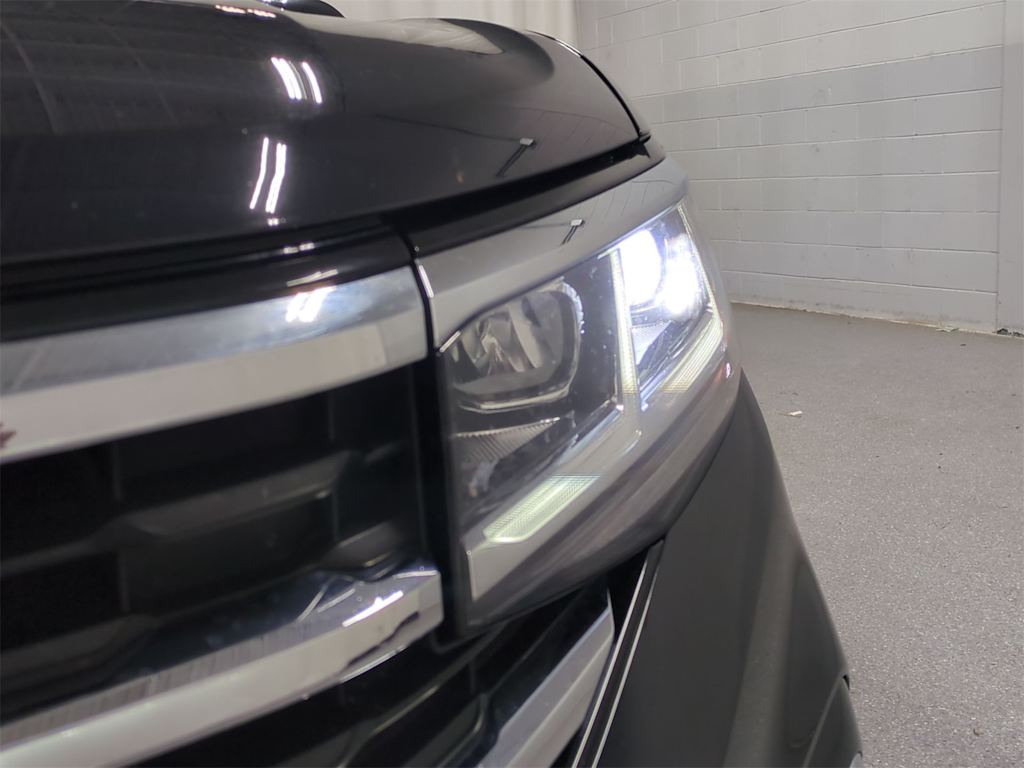 Thumbnail: 2022 Volkswagen Atlas - 25