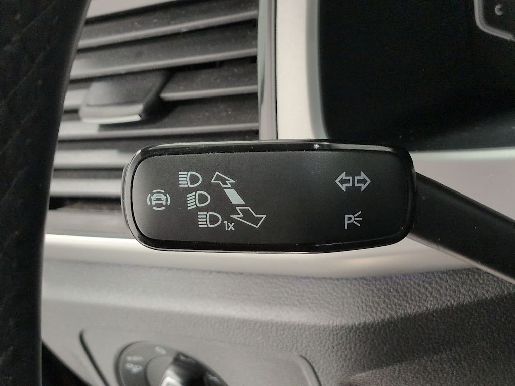 Thumbnail: 2021 Volkswagen Atlas - 16