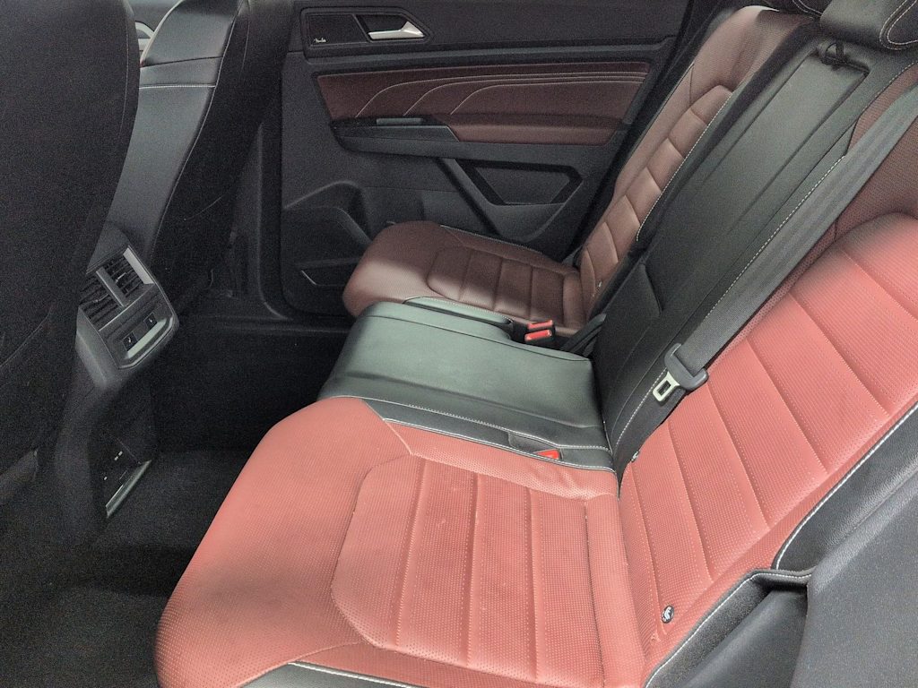 Thumbnail: 2021 Volkswagen Atlas - 27