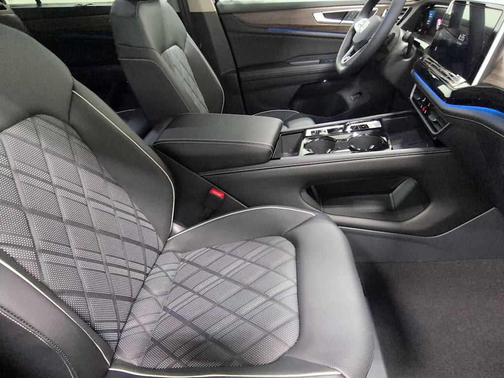 Thumbnail: 2026 Volkswagen Atlas - 12