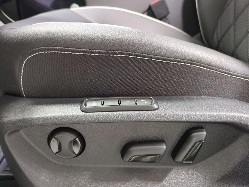 Thumbnail: 2026 Volkswagen Atlas - 25