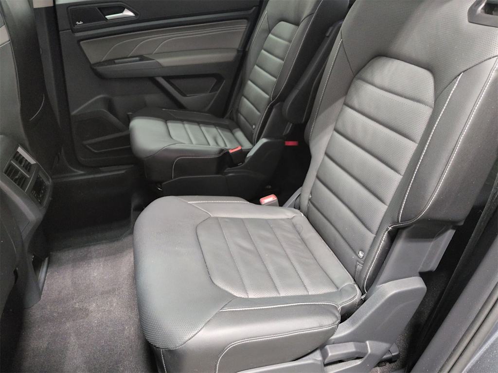 Thumbnail: 2023 Volkswagen Atlas - 13