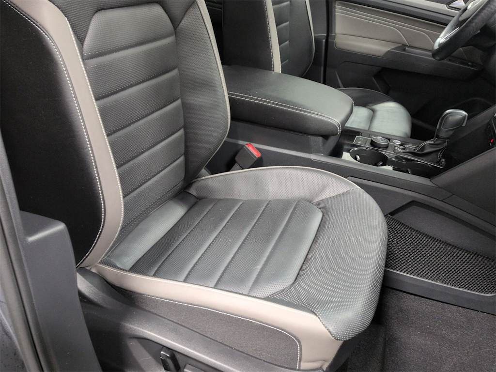 Thumbnail: 2023 Volkswagen Atlas - 31