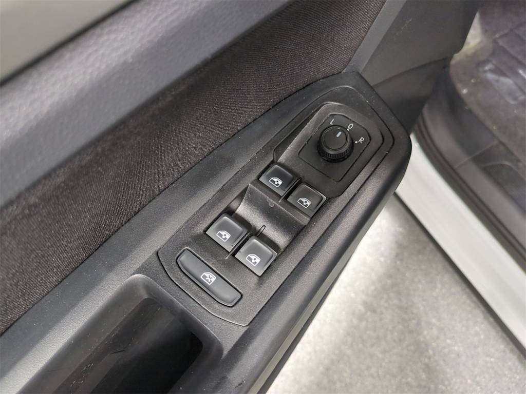 Thumbnail: 2020 Volkswagen Atlas - 27