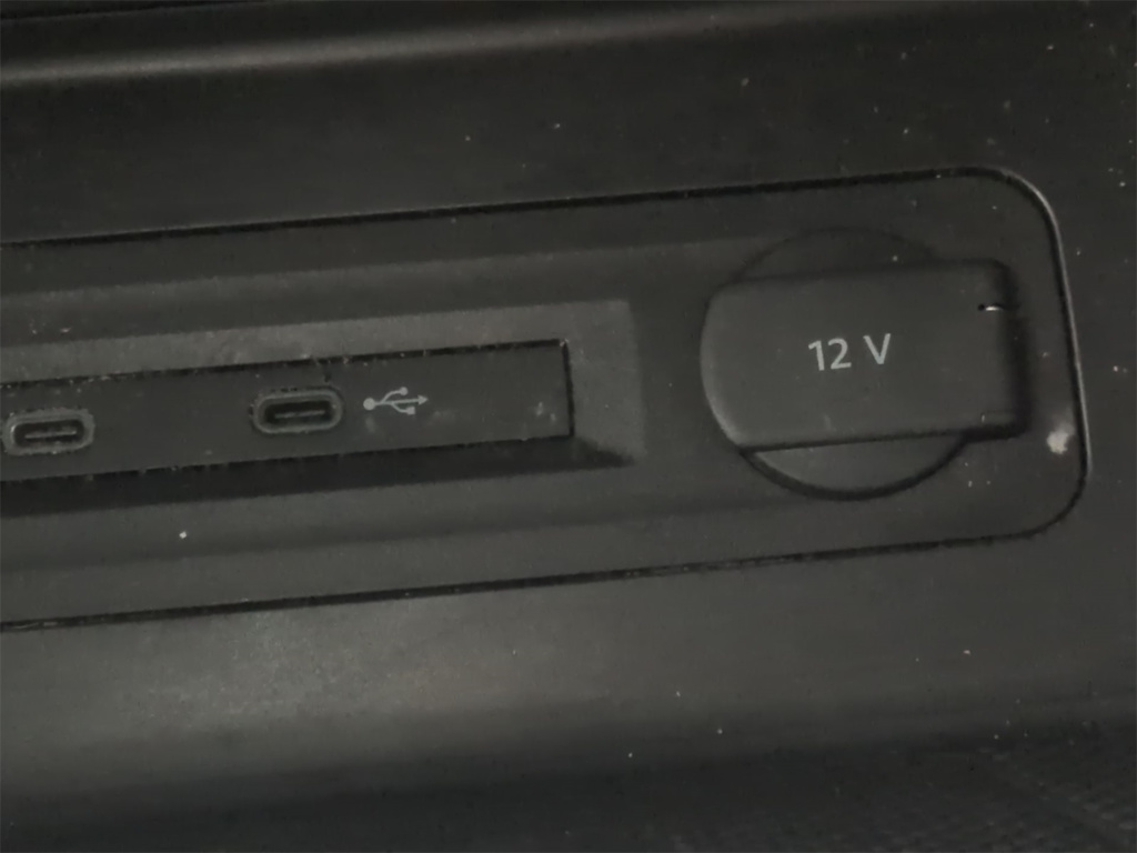 Thumbnail: 2023 Volkswagen Atlas - 36