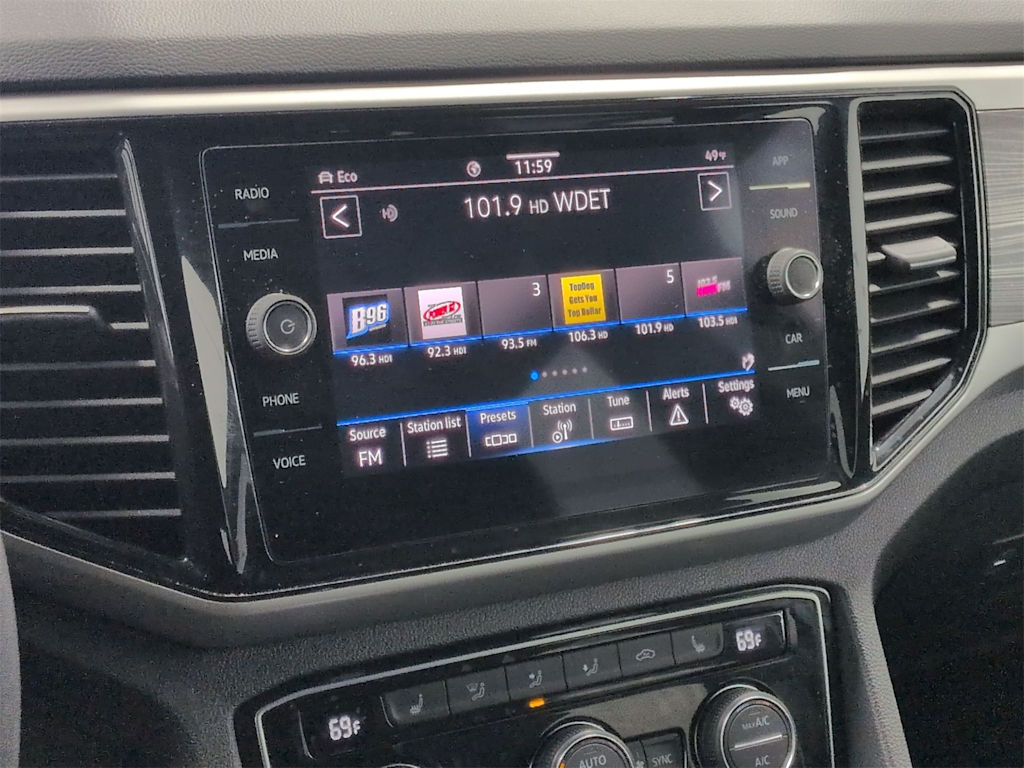 Thumbnail: 2023 Volkswagen Atlas - 14