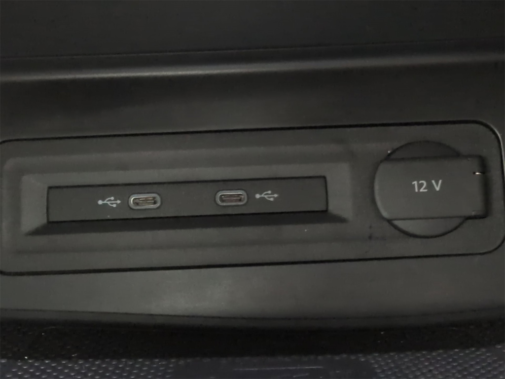 Thumbnail: 2023 Volkswagen Atlas - 36