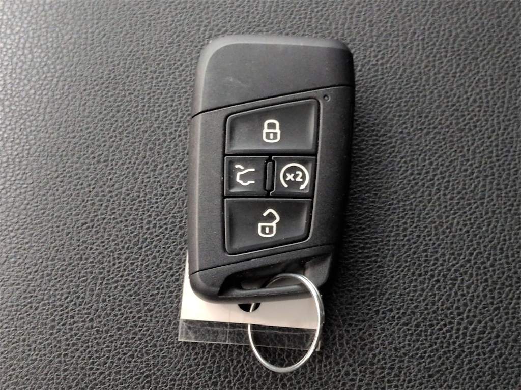 Thumbnail: 2023 Volkswagen Atlas - 19