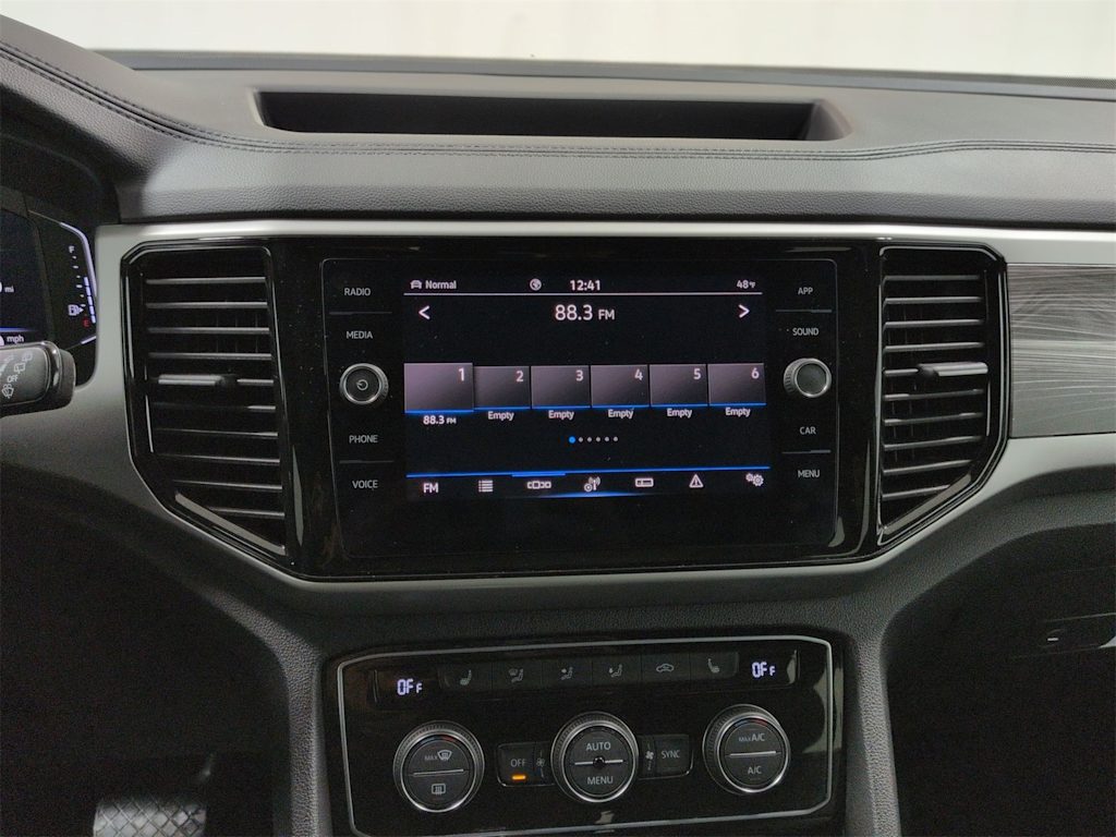 Thumbnail: 2023 Volkswagen Atlas - 15