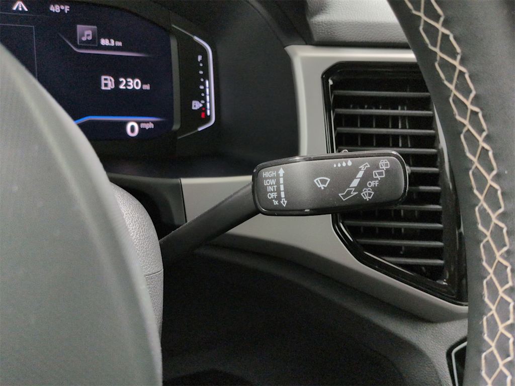 Thumbnail: 2023 Volkswagen Atlas - 32