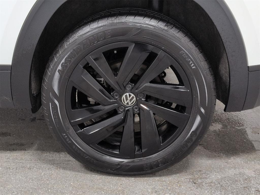 Thumbnail: 2023 Volkswagen Atlas - 8