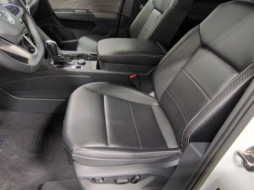 Thumbnail: 2023 Volkswagen Atlas - 11