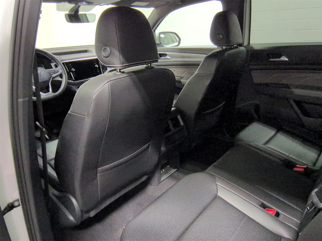 Thumbnail: 2023 Volkswagen Atlas - 13
