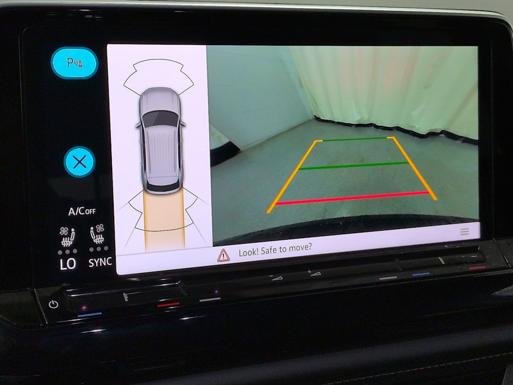 Thumbnail: 2024 Volkswagen Atlas - 32
