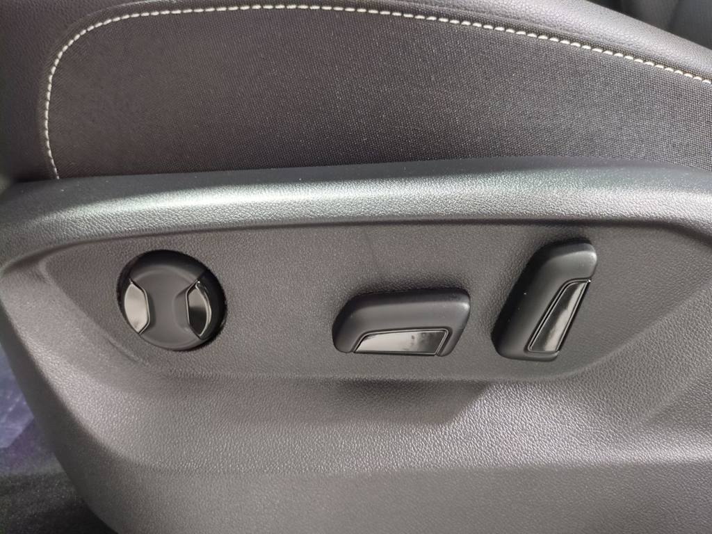 Thumbnail: 2026 Volkswagen Atlas - 25