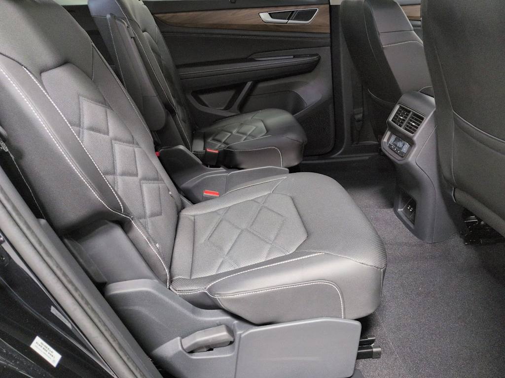 Thumbnail: 2026 Volkswagen Atlas - 28