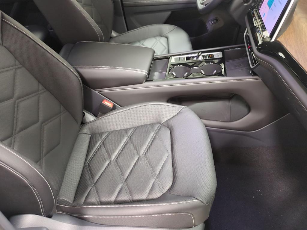 Thumbnail: 2026 Volkswagen Atlas - 28