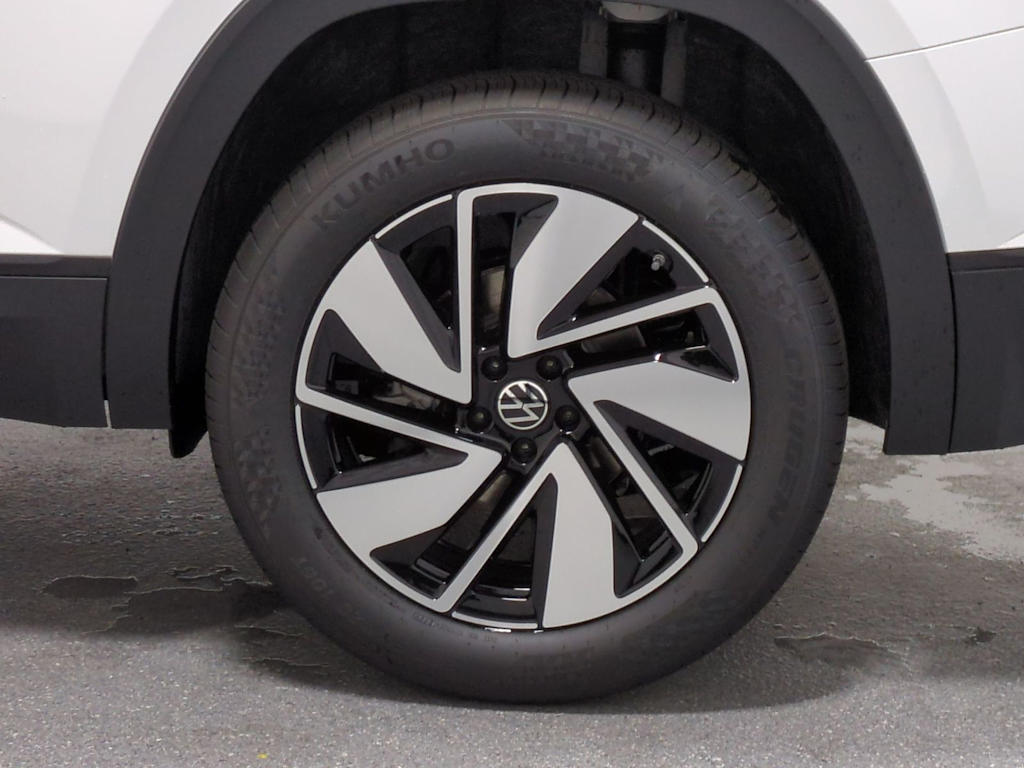 Thumbnail: 2026 Volkswagen Atlas - 8