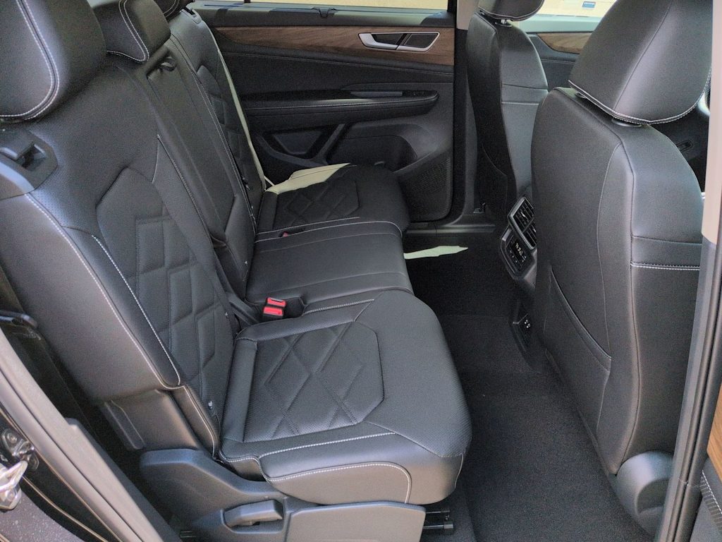 Thumbnail: 2026 Volkswagen Atlas - 35