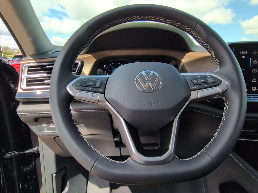Thumbnail: 2026 Volkswagen Atlas - 12