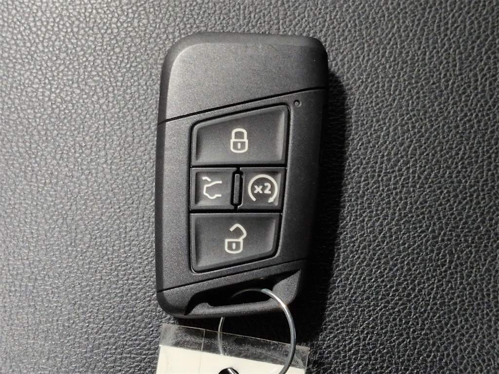 Thumbnail: 2023 Volkswagen Atlas - 19