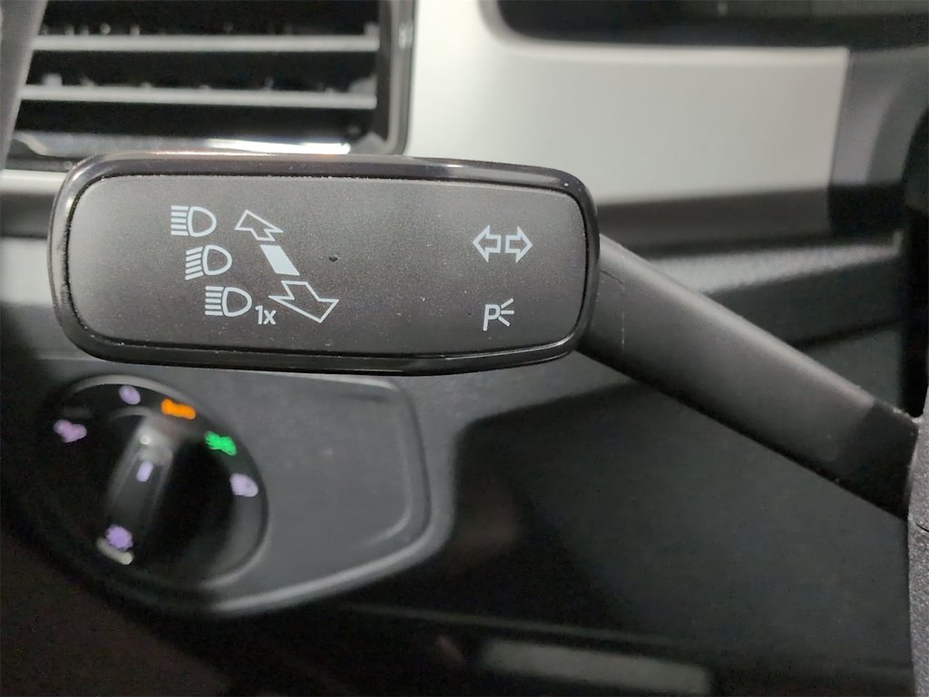 Thumbnail: 2023 Volkswagen Atlas - 32