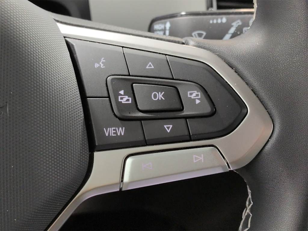 Thumbnail: 2023 Volkswagen Atlas - 31