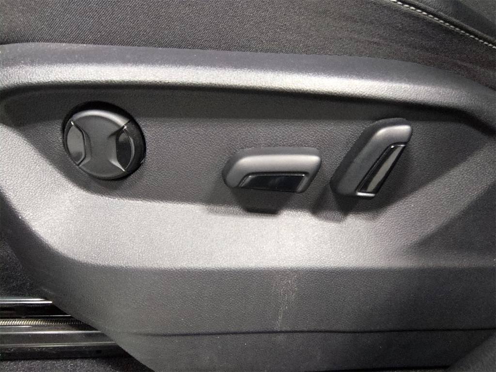 Thumbnail: 2023 Volkswagen Atlas - 27