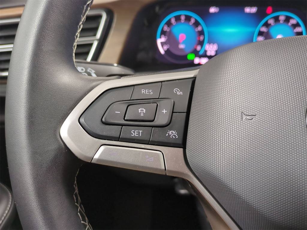 2025 Volkswagen Atlas SE 30