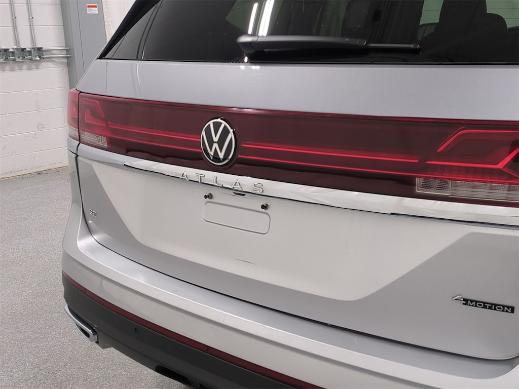 2025 Volkswagen Atlas SE 26