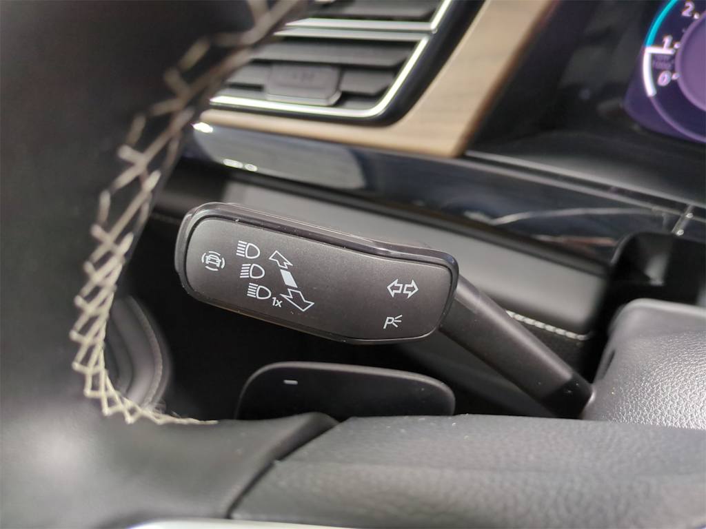 2025 Volkswagen Atlas SE 33