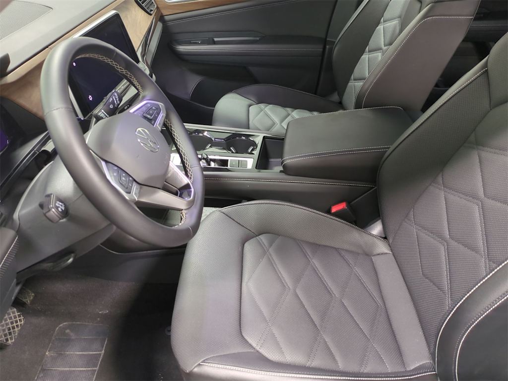 2025 Volkswagen Atlas SE 11