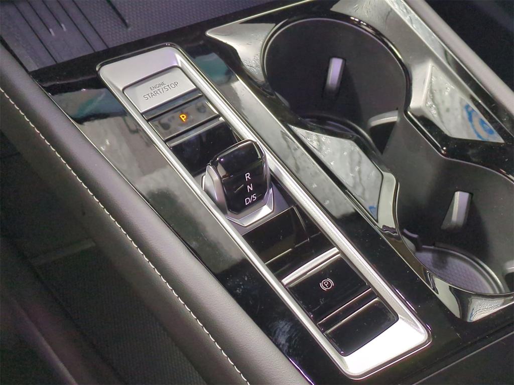 Thumbnail: 2025 Volkswagen Atlas - 16