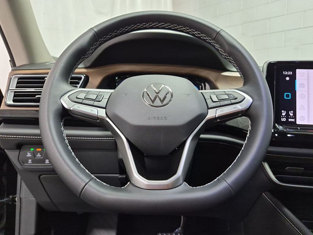Thumbnail: 2026 Volkswagen Atlas - 14