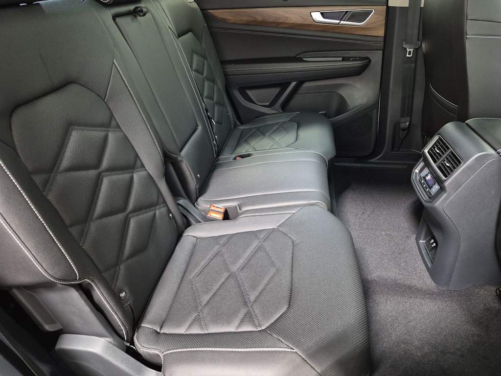 Thumbnail: 2026 Volkswagen Atlas - 30