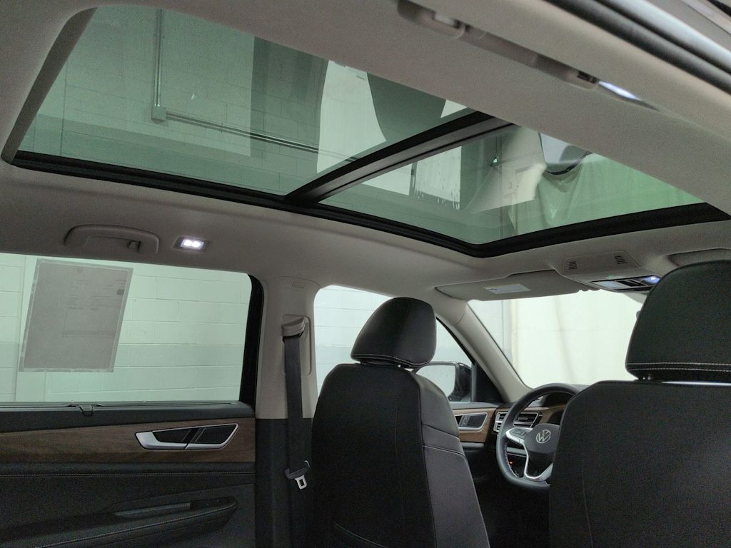 Thumbnail: 2026 Volkswagen Atlas - 29