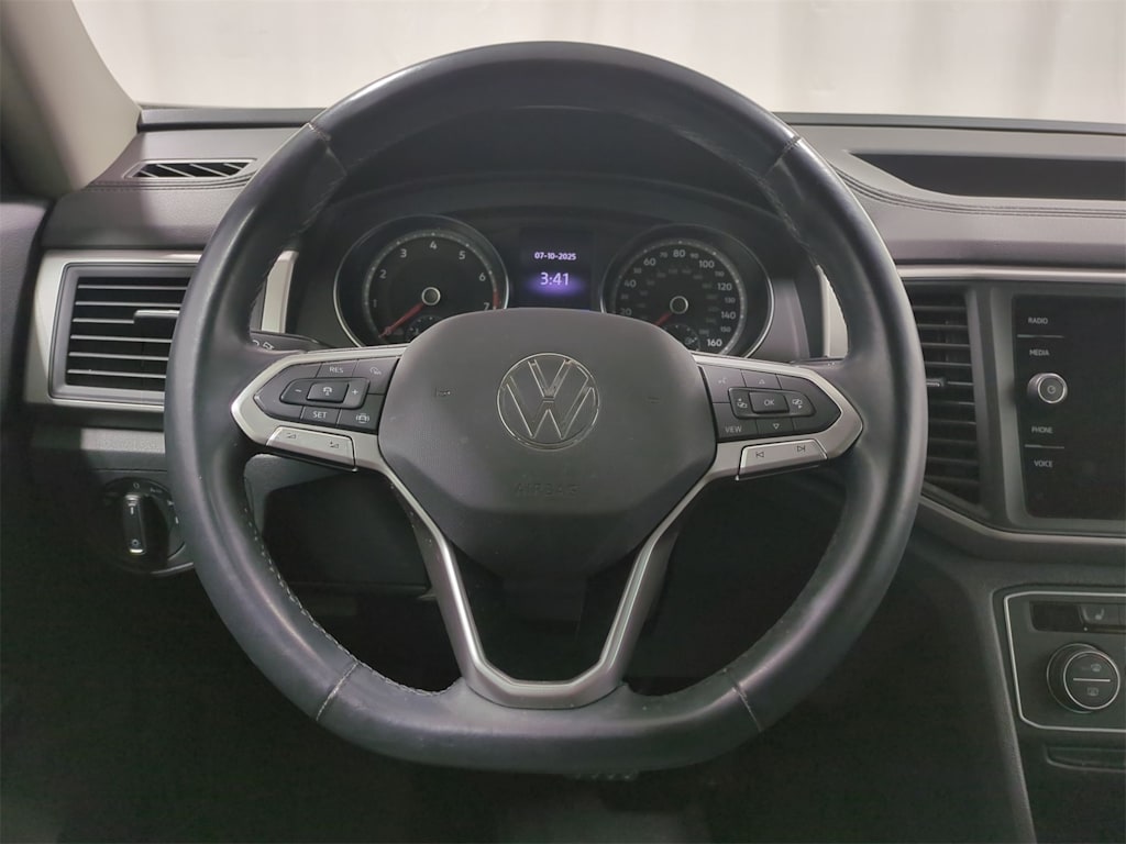 Thumbnail: 2021 Volkswagen Atlas - 14