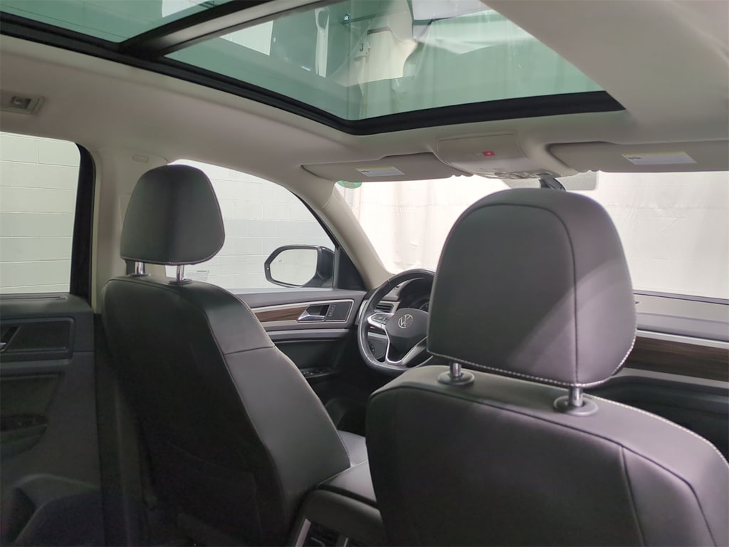 Thumbnail: 2021 Volkswagen Atlas - 31