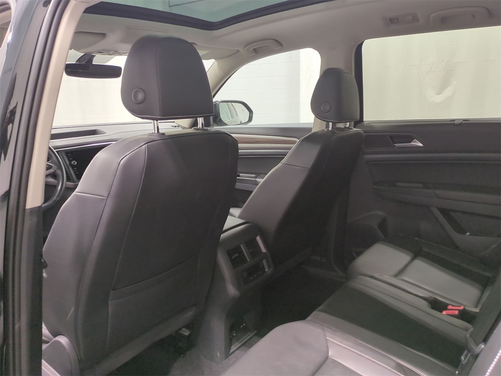 Thumbnail: 2021 Volkswagen Atlas - 13