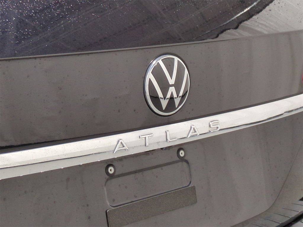 Thumbnail: 2023 Volkswagen Atlas - 32