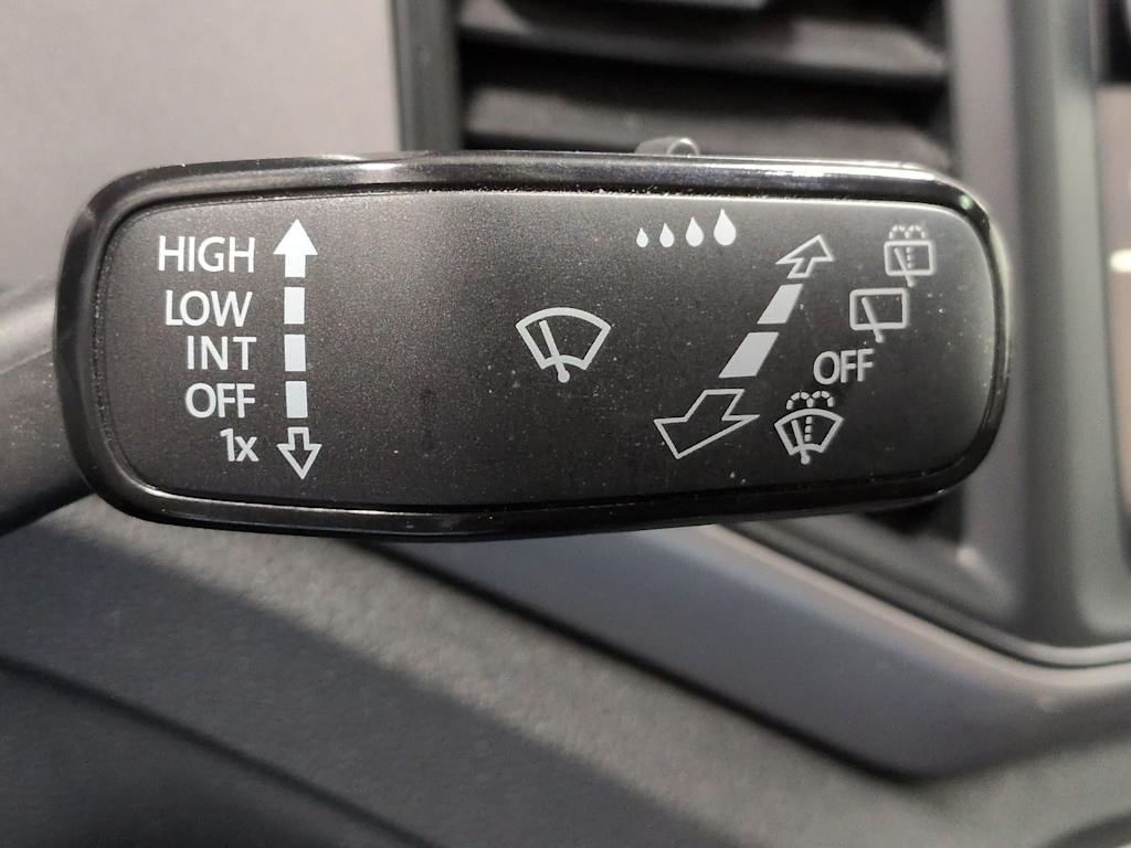 Thumbnail: 2021 Volkswagen Atlas - 32