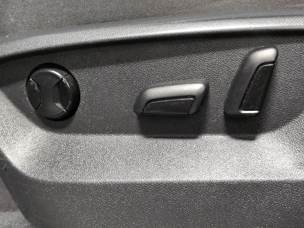 Thumbnail: 2021 Volkswagen Atlas - 26