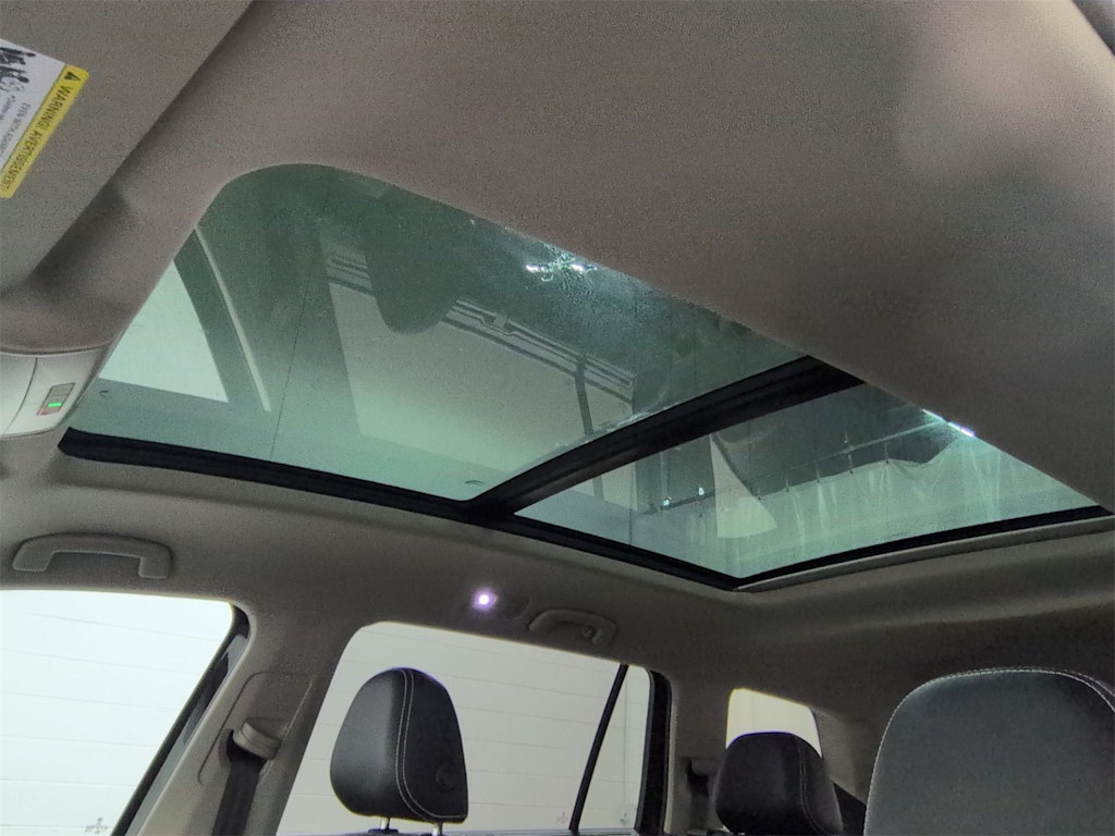 Thumbnail: 2022 Volkswagen Atlas - 28