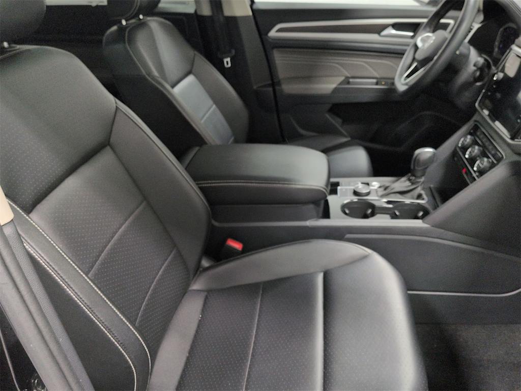 Thumbnail: 2022 Volkswagen Atlas - 31