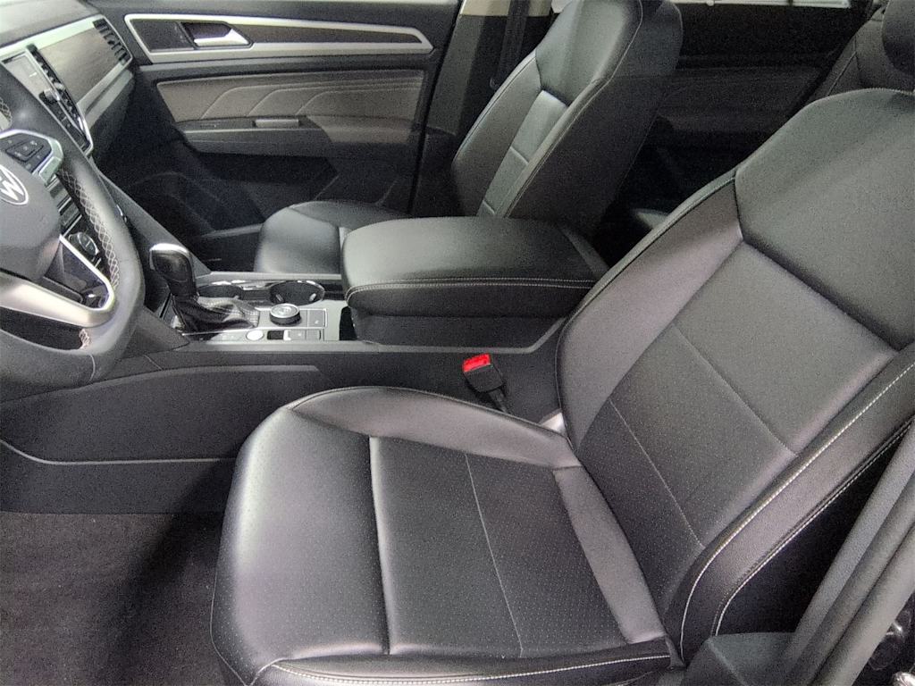 Thumbnail: 2022 Volkswagen Atlas - 11