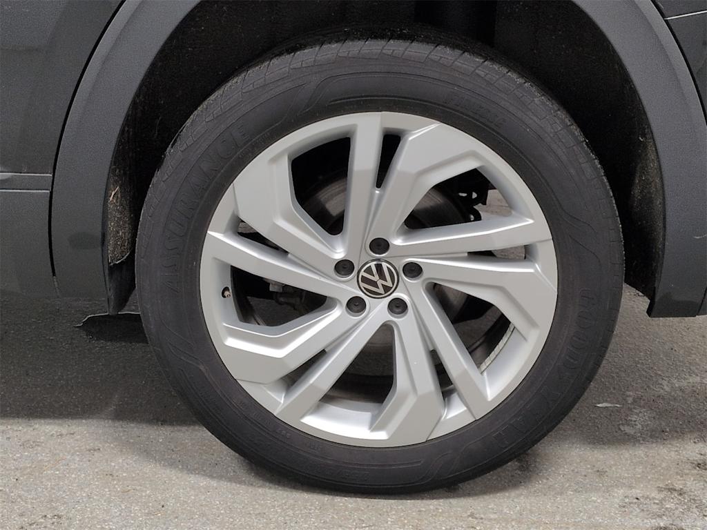 Thumbnail: 2022 Volkswagen Atlas - 8