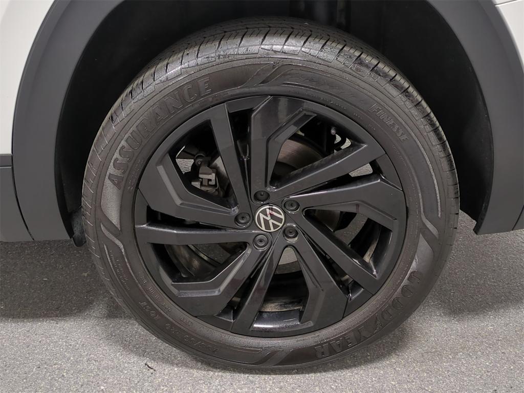 Thumbnail: 2022 Volkswagen Atlas - 8