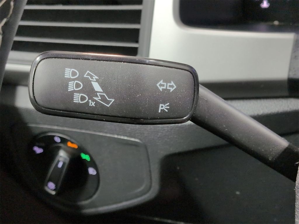 Thumbnail: 2022 Volkswagen Atlas - 33